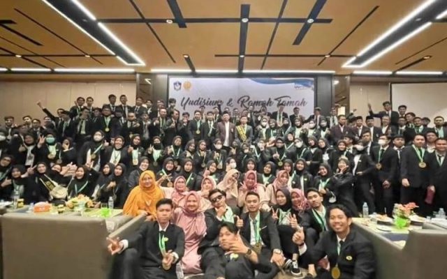 yudisium-dan-ramah-tamah_535204981