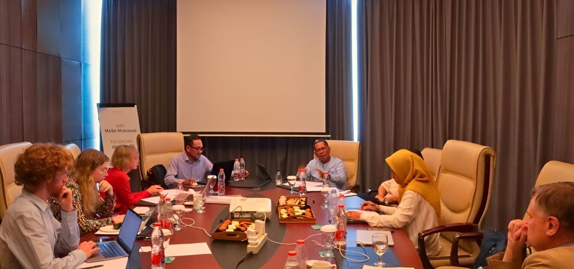 Discussion Between Dean Faculty of Engineering University Muslim Indonesia and Independen Commission for Aid Impact UK: Evaluation Dampak Bantuan and Development Kota Berkelanjutan di Indonesia