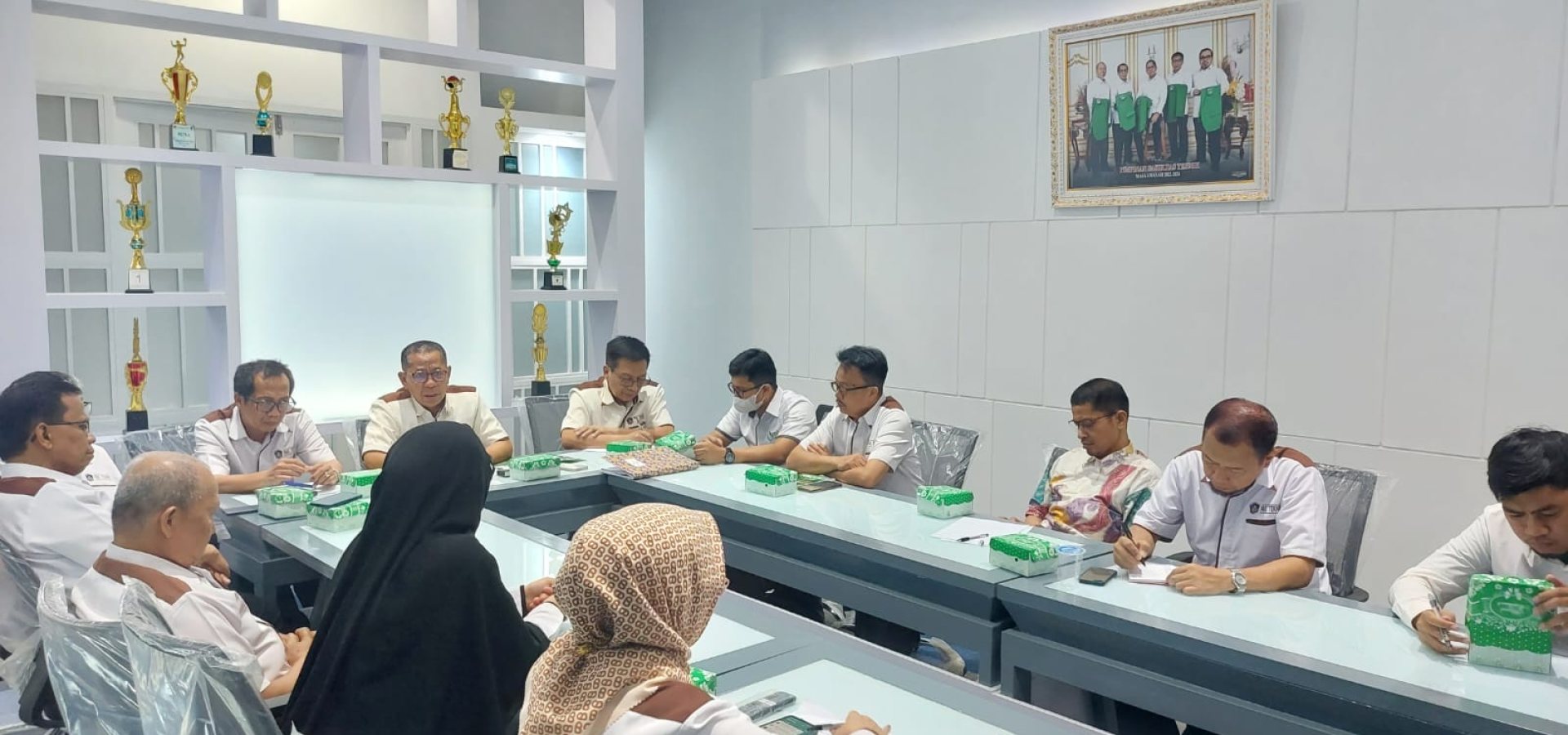 Rapat Koordinasi Pengelolaan Jurnal dan Pengembangan Website Fakultas Teknik Universitas Muslim Indonesia