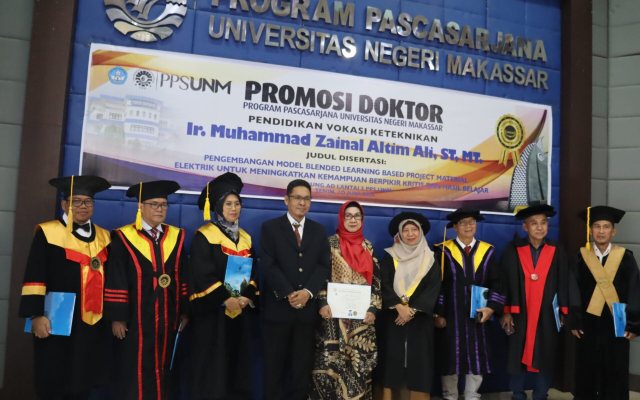 Promosi Doktor Ir. Muhammad Zainal Altim Ali: Pengembangan Model Blended Learning