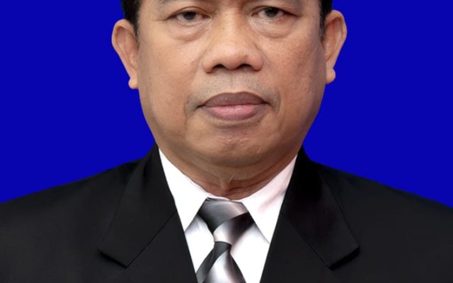 12 PHOTO PAS COLOUR (2) – Muh. Yusan Naim