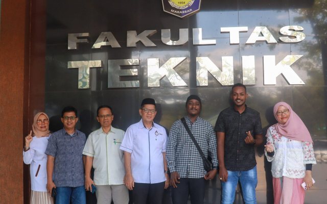 Dukung UMI Menuju جامعة Berskala دولي, كلية الهندسة البرنامج الدراسي Elektro Terima الطلاب dari Sudan.