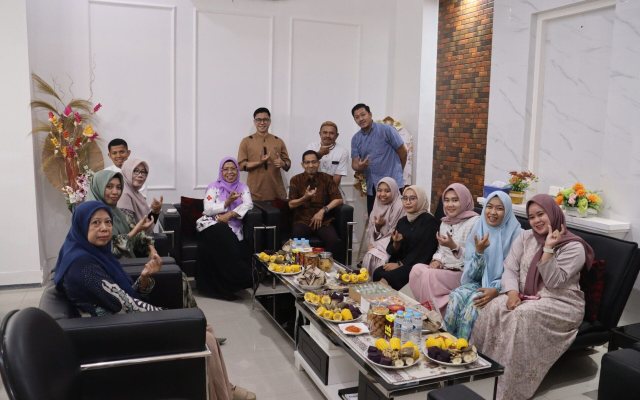 Strengthens Kekeluargaan, Faculty of Engineering UMI Degree Silaturahmi and Monitoring and Evaluation Kinerja Staff member