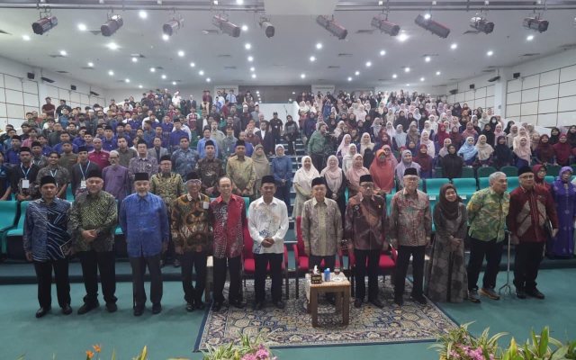 Kolaborasi UMI dan Universiti Malaya Hasilkan Buku “Bugis Islam in the Malay World”, Diresmikan oleh H. Jusuf Kalla di WOCIHA 2025